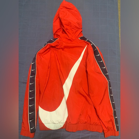 COPY - Nike Windbreaker. Red, Black and white. - Picture 2 of 2